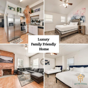 Luxury Family Friendly Home 6 Queen Beds